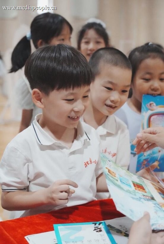 北京小学开展一二年级期末综合实践活动:动画情境润童心,趣味评价促成长