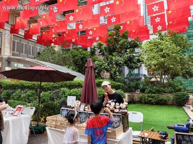 特写:感受国庆假期的香港温度